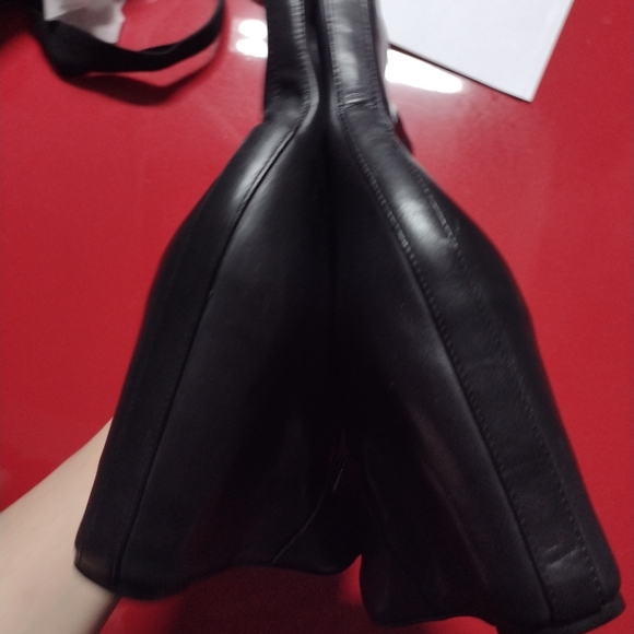 Calvin Klein black white booties sz 9 zipper wedge - Picture 6 of 9